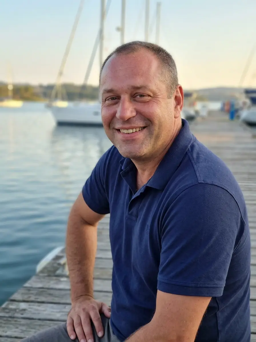 waterfront-dock dating photo background 2 — natural lifestyle